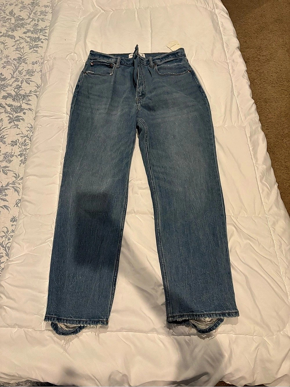 Women's Straight Leg Jeans in Blue